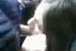 Бедняжка провинилась и сосет член и плачет